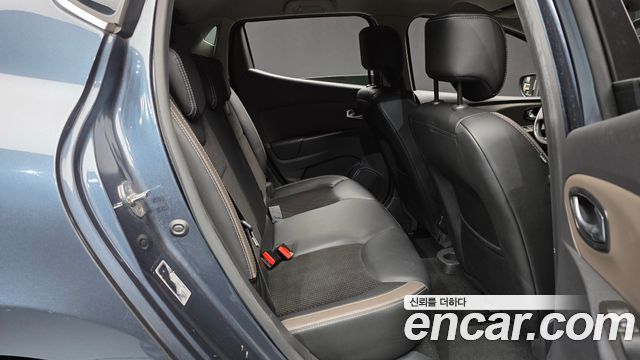 Renault Korea Clio Intens 2018 — фото 12