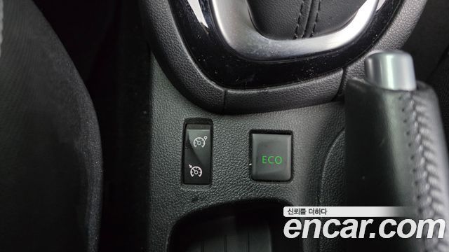 Renault Korea Clio Intens 2018 — фото 18