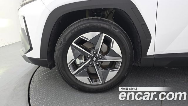 Hyundai Tucson (NX4) Gasoline 1.6 Turbo 2WD Inspiration 2026 — фото 5