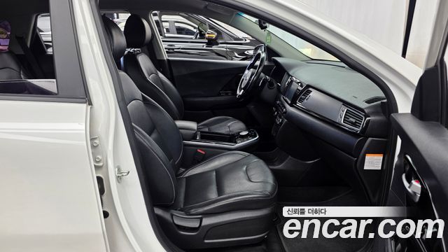 Kia Niro EV Prestige 2020 — фото 15