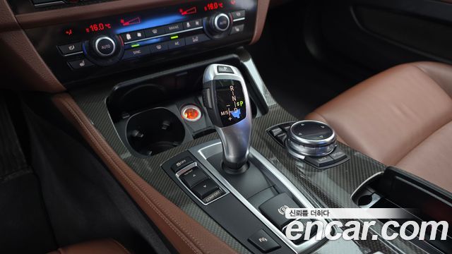 BMW 5 Series (F10) 520d 2014 — фото 9