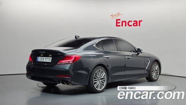 Genesis G70 2.0T Elite 2019 — фото 2