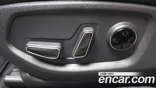 Genesis G80 3.3 GDI AWD Luxury 2017 — фото 33