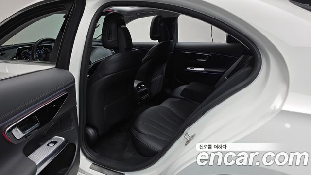 Mercedes-Benz E-Class (W214) E200 Avantgarde 2025 — фото 26