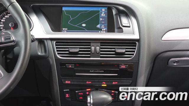 Audi A4 2.0 TDI dynamic B8 2013 — фото 17