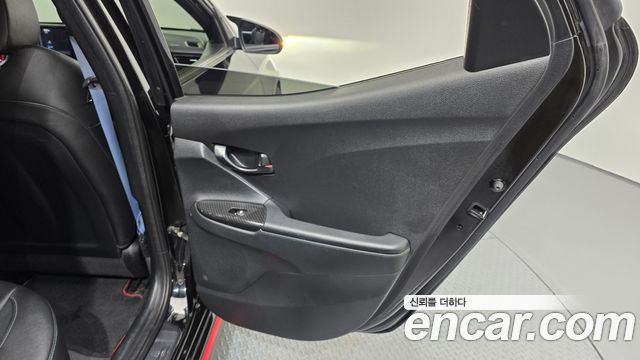 Hyundai Veloster (JS) 2.0 N 2021 — фото 31