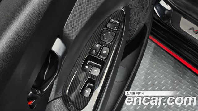 Hyundai Veloster (JS) 2.0 N 2021 — фото 35
