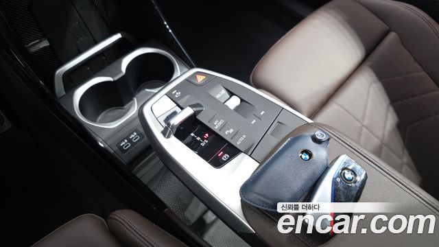 BMW X1 (U11) xDrive 20i M Sport 2024 — фото 9