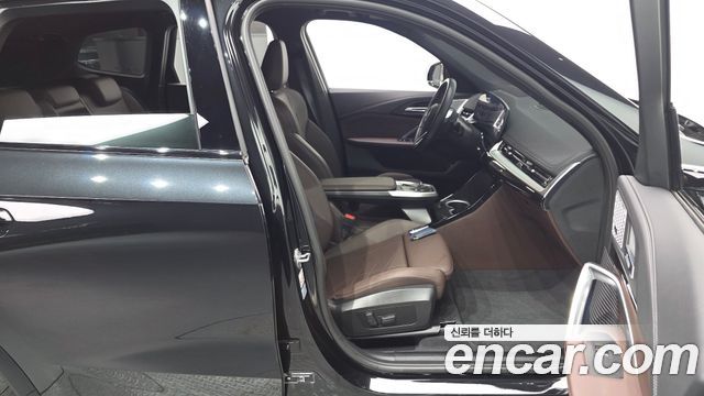 BMW X1 (U11) xDrive 20i M Sport 2024 — фото 10