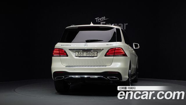 Mercedes-Benz GLE-Class (W166) GLE350 d 4MATIC 2016 — фото 4