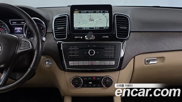 Mercedes-Benz GLE-Class (W166) GLE350 d 4MATIC 2016 — фото 18