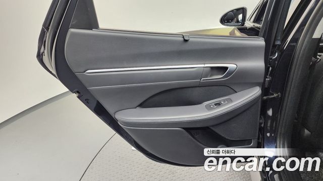 Hyundai Sonata (DN8) 2.0 Premium Plus 2022 — фото 25