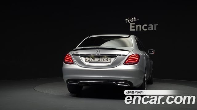 Mercedes-Benz C-Class (W205) C200 Avantgarde 2018 — фото 4