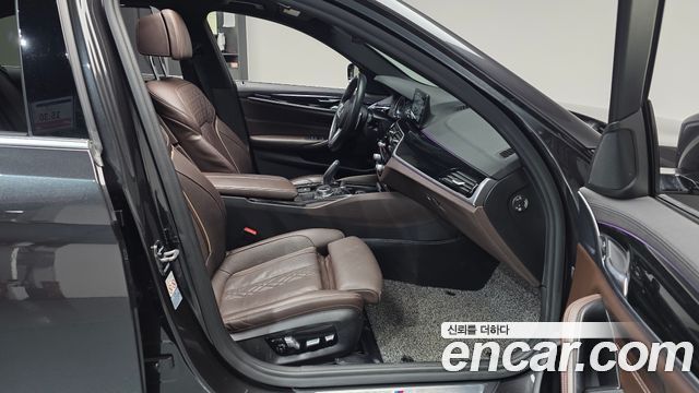 BMW 5 Series (G30) 520d M Sport Package Plus 2018 — фото 11