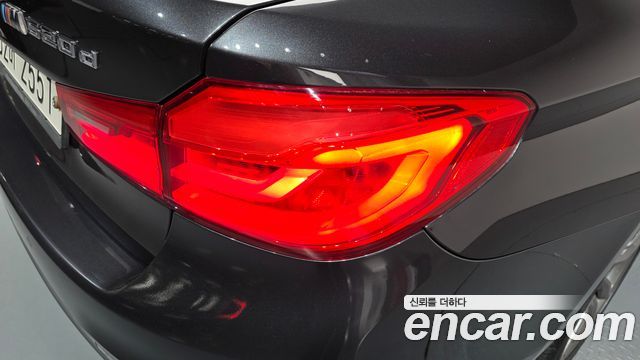 BMW 5 Series (G30) 520d M Sport Package Plus 2018 — фото 23