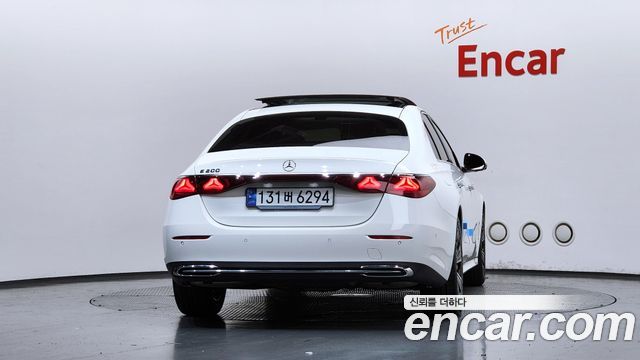 Mercedes-Benz E-Class (W214) E200 Avantgarde 2025 — фото 4