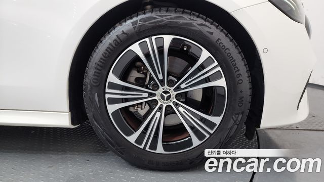 Mercedes-Benz E-Class (W214) E200 Avantgarde 2025 — фото 21