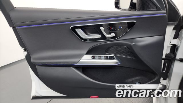 Mercedes-Benz E-Class (W214) E200 Avantgarde 2025 — фото 24