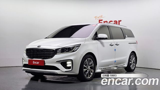Kia Carnival 9-Seater Noblesse Special 2020 — фото 1