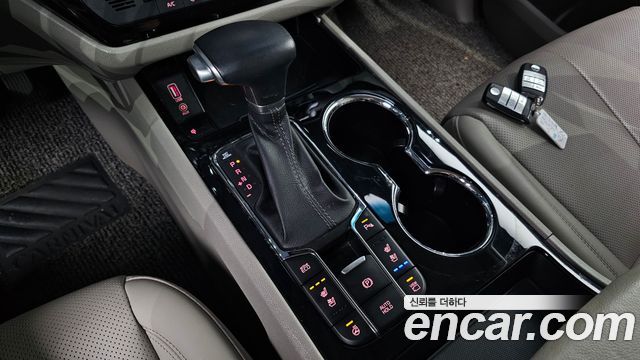 Kia Carnival 9-Seater Noblesse Special 2020 — фото 9