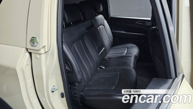 KG Mobility (SsangYong) Rexton Sports Khan Diesel 2.2 4WD Culman Noblesse 2024 — фото 12