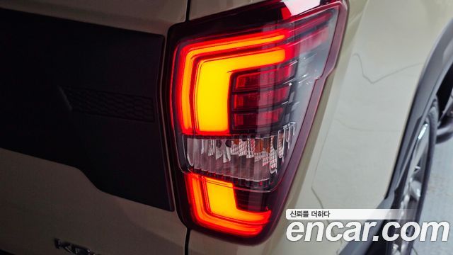 KG Mobility (SsangYong) Rexton Sports Khan Diesel 2.2 4WD Culman Noblesse 2024 — фото 23