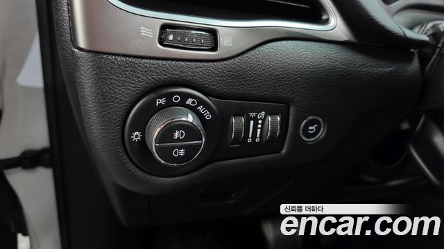 Jeep Cherokee (KL) 2.4 Longitude AWD 2019 — фото 27