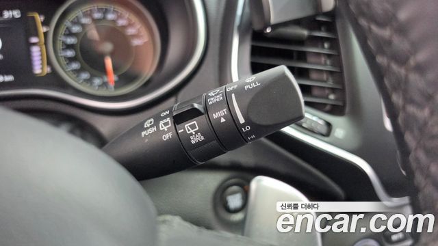 Jeep Cherokee (KL) 2.4 Longitude AWD 2019 — фото 28