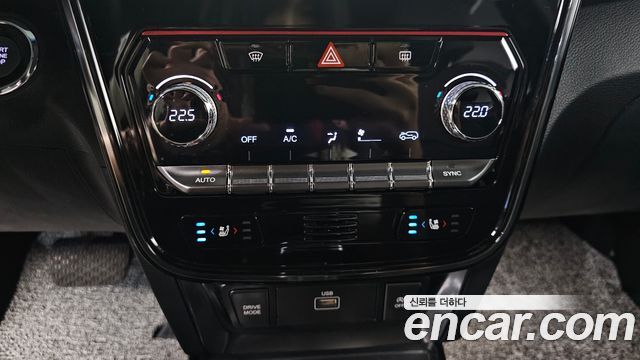 KG Mobility (SsangYong) Very New Tivoli Gasoline 1.5 2WD Limitied Edition 2021 — фото 16