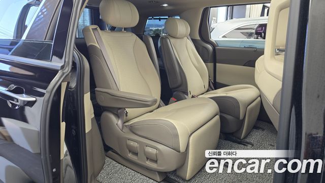 Kia Carnival (IV) Gasoline 7-Seater Gravity 2025 — фото 11