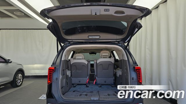 Kia Carnival (IV) Gasoline 7-Seater Gravity 2025 — фото 17