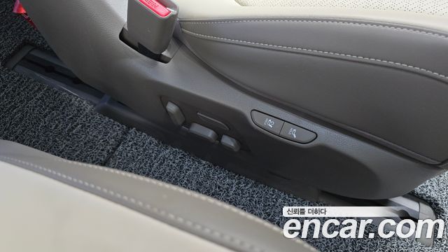 Kia Carnival (IV) Gasoline 7-Seater Gravity 2025 — фото 35