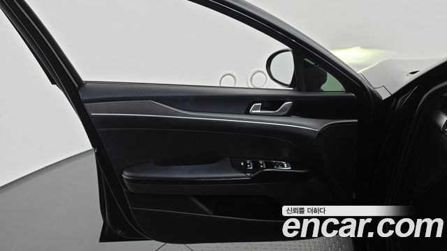 Kia K5 (III) 2.0 Prestige 2022 — фото 24