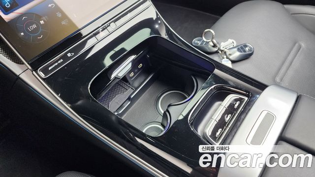Mercedes-Benz CLE-Class (C236) AMG CLE53 4MATIC+ Cabriolet 2025 — фото 9