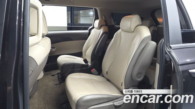 Kia Carnival (IV) Diesel 9-Seater Prestige 2021 — фото 26