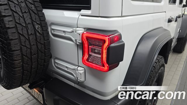 Jeep Wrangler (JL) 2.0 Rubicon Power Top 4Door 2022 — фото 23