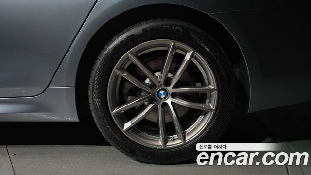 BMW 5 Series (G30) 520d M Sport Package Plus 2018 — фото 21
