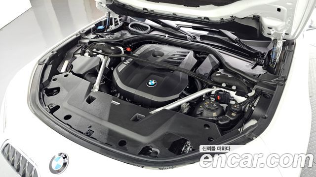 BMW 7 Series (G70) 740i sDrive Design Pure Excellence 2023 — фото 6