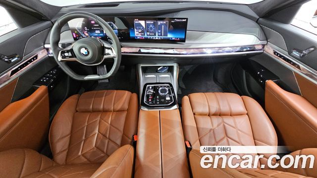BMW 7 Series (G70) 740i sDrive Design Pure Excellence 2023 — фото 7