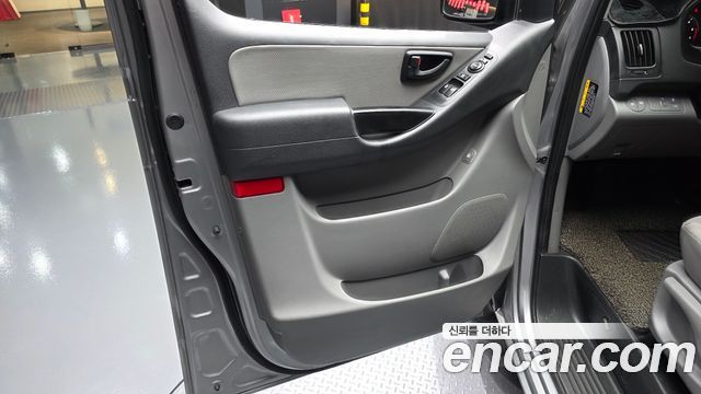 Hyundai Grand Starex Wagon 11-Seater Smart 2020 — фото 25