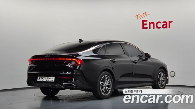 Kia K5 (III) 2.0 Noblesse 2023 — фото 2
