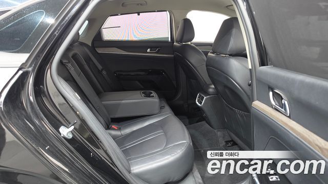 Kia K5 (III) 2.0 Noblesse 2023 — фото 26
