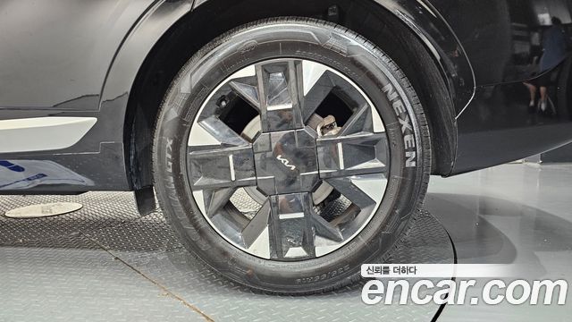 Kia Sportage (V) Gasoline 1.6 Turbo 2WD Noblesse 2025 — фото 21