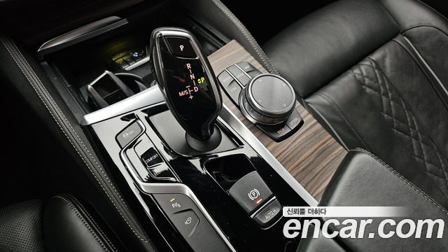BMW 5 Series (G30) 530i xDrive M Sport Package Plus 2018 — фото 9