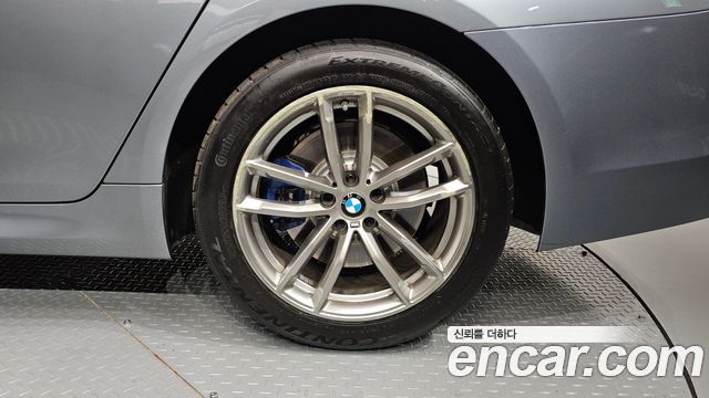 BMW 5 Series (G30) 530i xDrive M Sport Package Plus 2018 — фото 21