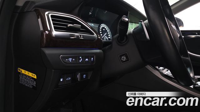 Genesis EQ900 3.8 GDI AWD Premium Luxury 2018 — фото 39