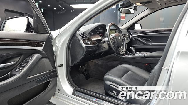 BMW 5 Series (F10) 528i xDrive M Aero Dynamic 2016 — фото 10