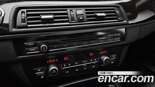 BMW 5 Series (F10) 528i xDrive M Aero Dynamic 2016 — фото 20