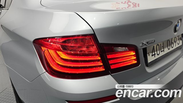 BMW 5 Series (F10) 528i xDrive M Aero Dynamic 2016 — фото 23