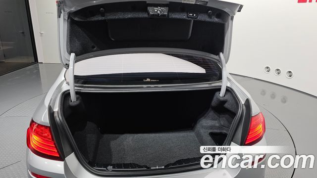 BMW 5 Series (F10) 528i xDrive M Aero Dynamic 2016 — фото 34